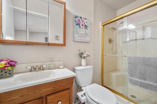 1173 Oasis Ave, Chula Vista CA: https://media.crmls.org/mediaz/4a873628-7635-4209-9ff1-bcc8f150139e.jpg