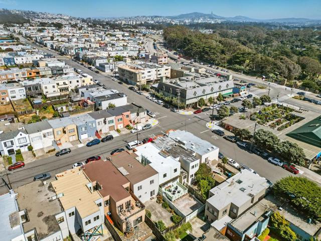 2687 45th Avenue, San Francisco CA: https://media.crmls.org/mediaz/4a877969-a6ec-48d2-a3d3-86e56798f3aa.jpg