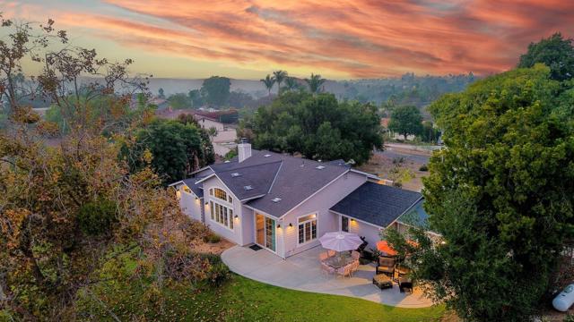 3121 Alta Verde, Fallbrook CA: https://media.crmls.org/mediaz/4a8814f3-ab85-475e-b3f9-6e4b895aa397.jpg