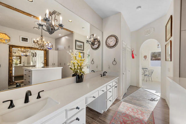 Image 34 of 108 For 56375 Bighorn Drive