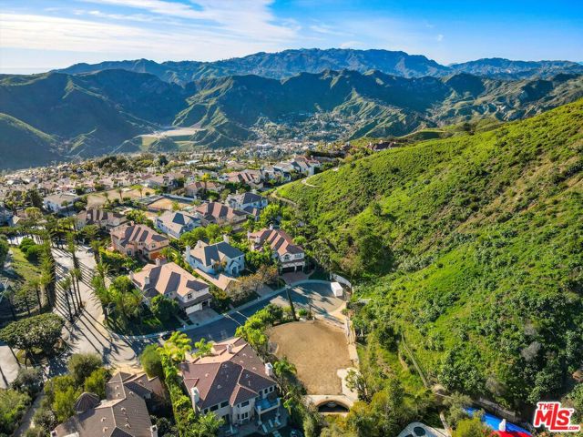 16821 Via La Costa, Pacific Palisades CA: https://media.crmls.org/mediaz/4a888dd9-4074-4d75-be73-2c14ca917d13.jpg