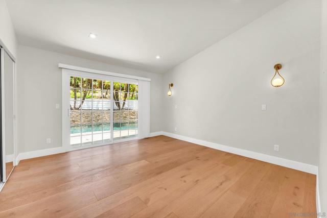 7105 Mimosa Dr, Carlsbad CA: https://media.crmls.org/mediaz/4a88a8f6-8a38-4e35-9190-8b4656d74995.jpg