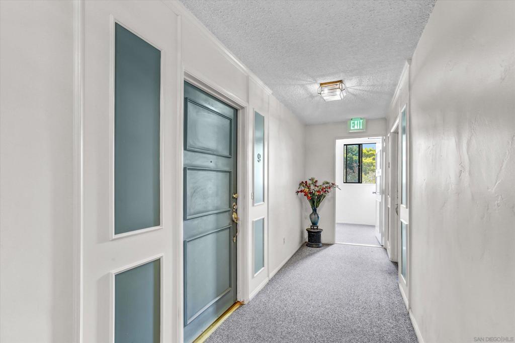 2410 Albatross St - photo 7