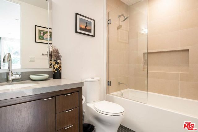 3112 Corda Drive, Los Angeles CA: https://media.crmls.org/mediaz/4a8a48a4-769d-4deb-a6b5-79aa81fd7c49.jpg