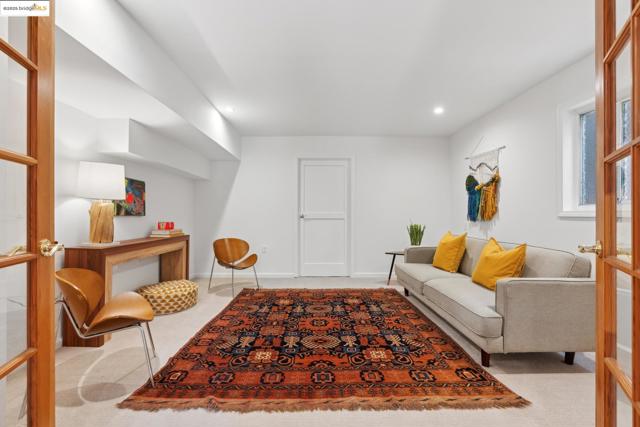 1310 Grizzly Peak Blvd, Berkeley CA: https://media.crmls.org/mediaz/4a8a812e-0505-4a65-9983-a42b53a57f62.jpg