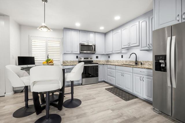 825 Balboa Avenue, Capitola CA: https://media.crmls.org/mediaz/4a8b94ff-2a75-4d85-851f-7602e19da25a.jpg