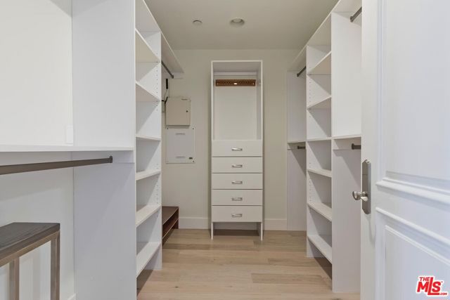 2 Bed Home for Sale in Los Angeles, California