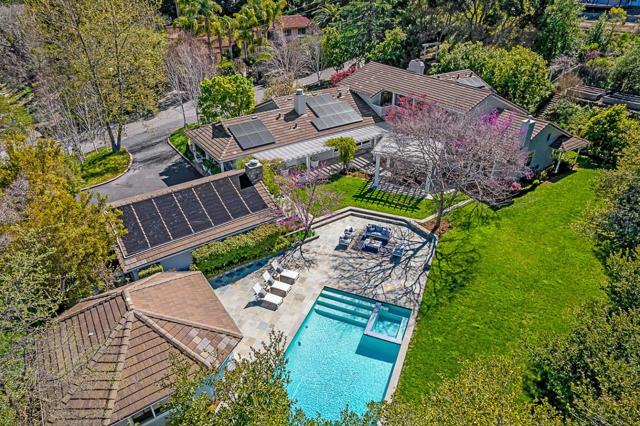 25600 Willow Pond Lane, Los Altos Hills CA: https://media.crmls.org/mediaz/4a8d7b9c-aa84-4318-9645-d0d5cb12223c.jpg