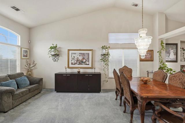 1883 College Greens Drive, Los Banos CA: https://media.crmls.org/mediaz/4a8dd1ae-1ea9-4e27-bf6a-b53c24b8b0ad.jpg