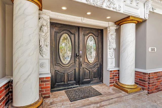 101 S 13th Street, San Jose CA: https://media.crmls.org/mediaz/4a8f2a30-a678-4bfe-9f38-38c1fb73c2f1.jpg