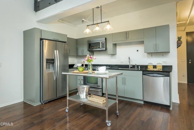 Detail Gallery Image 15 of 38 For 510 S Hewitt St #106,  Los Angeles,  CA 90013 - 2 Beds | 2 Baths