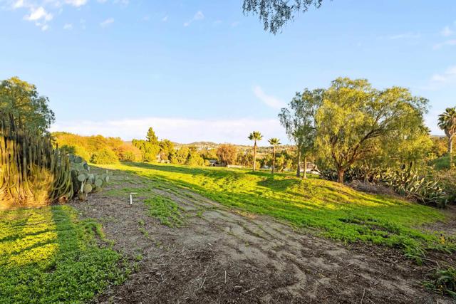 Detail Gallery Image 8 of 29 For 668 Plumosa Ave, Vista,  CA 92081 - – Beds | – Baths