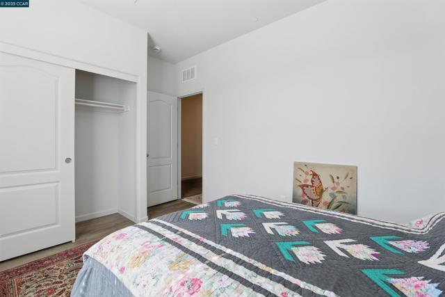4105 Markovich Ct, Richmond CA: https://media.crmls.org/mediaz/4a90872d-1f9c-497f-87cc-3125dc7766a7.jpg