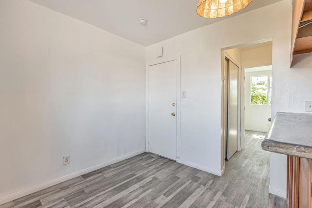 847 W 43rd Street