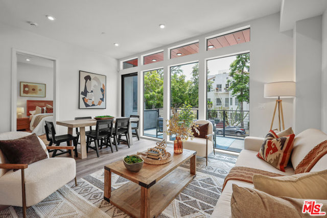1200 N Orange, West Hollywood CA: https://media.crmls.org/mediaz/4a91560d-b351-4fd7-9111-b6f9c060aa34.jpg