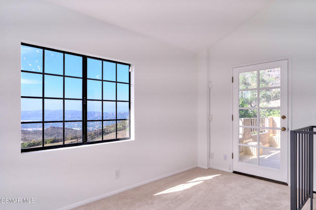 751 Wildwood Avenue, Thousand Oaks CA: https://media.crmls.org/mediaz/4a91df46-918d-4455-9cc1-7984694b2014.jpg