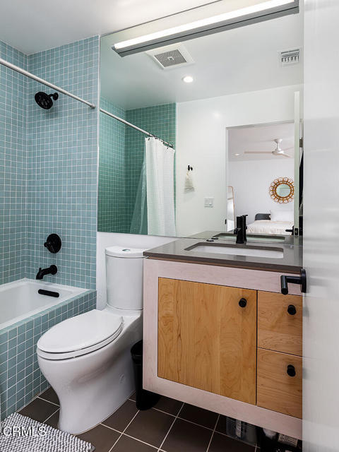 Detail Gallery Image 20 of 24 For 5083 1/2 Highland View Ave, Los Angeles,  CA 90041 - 3 Beds | 3/1 Baths