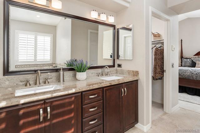 18027 Chieftain Ct, San Diego CA: https://media.crmls.org/mediaz/4a92b877-07e3-4820-8889-61734d1bafce.jpg