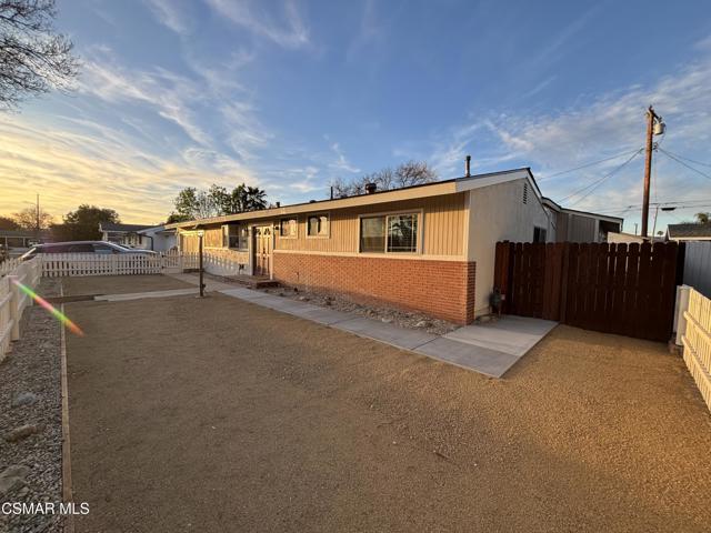 1535 Wallace Street, Simi Valley CA: https://media.crmls.org/mediaz/4a92c866-25e1-48de-aac0-8eb0f1d90858.jpg