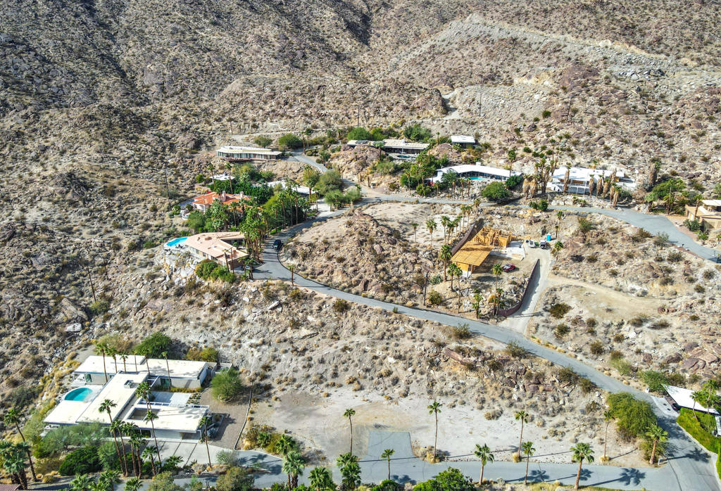 2500 Cahuilla Hills Drive, Palm Springs, CA 92264