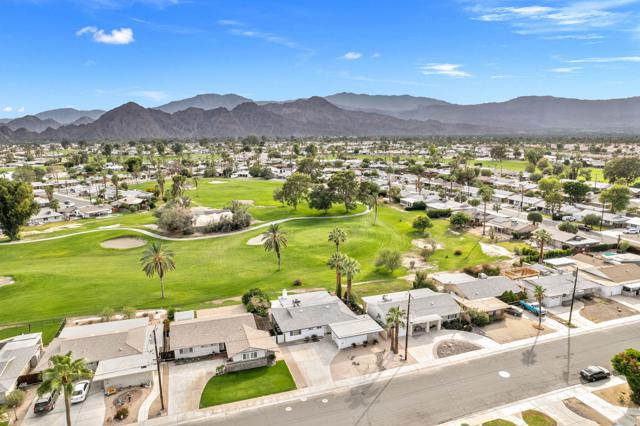 77235 Minnesota Avenue, Palm Desert CA: https://media.crmls.org/mediaz/4a95253d-b2ef-43c8-99ce-09f3b50c1c89.jpg