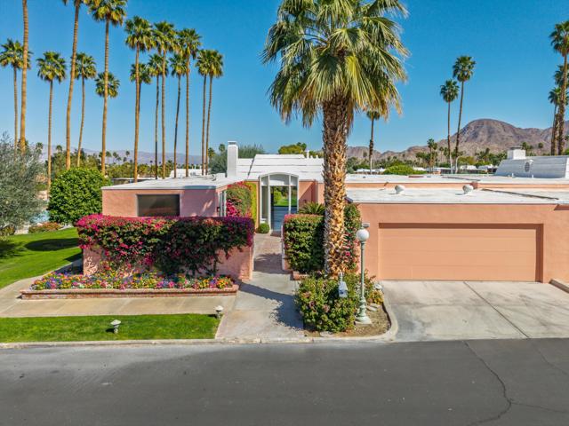 46640 Amir Drive, Palm Desert CA: https://media.crmls.org/mediaz/4a958412-fc05-4b21-84ce-f476bb34d0b5.jpg