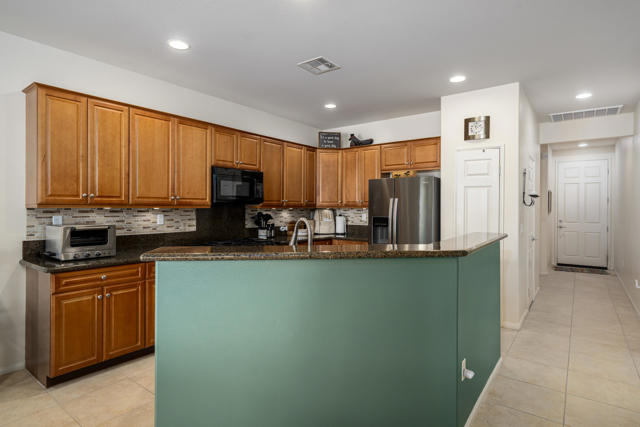 39859 Corte Velado, Indio CA: https://media.crmls.org/mediaz/4a95ab53-fb74-4ff3-a225-0ffae0d50785.jpg