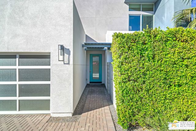 431 Suave Lane, Palm Springs CA: https://media.crmls.org/mediaz/4a963621-a5fb-444c-8a73-2ee6d9c60600.jpg