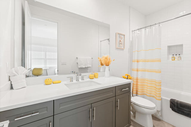 43240 Pietra Court, Indio CA: https://media.crmls.org/mediaz/4a97c288-824c-4443-a051-4bca2d84d9a3.jpg