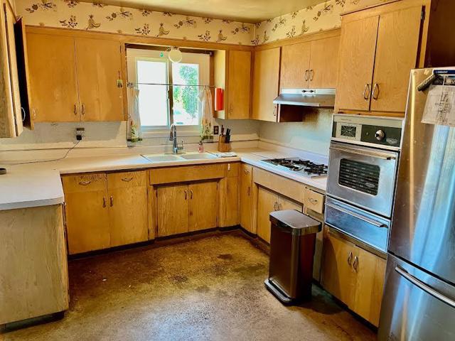 7 Valdez Lane, Watsonville CA: https://media.crmls.org/mediaz/4a9a2771-ec2a-4344-bb10-65a6f6f030f5.jpg