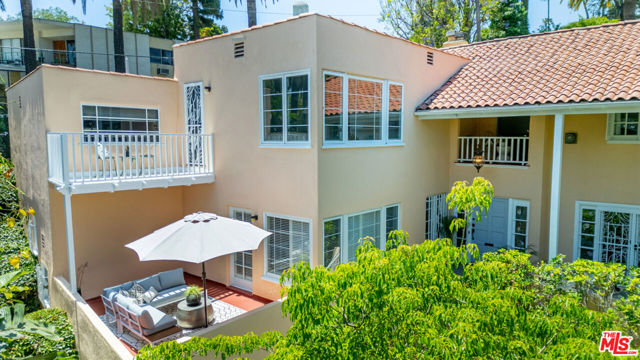 2001 Holly Hill Terrace, Los Angeles, California 90068, 4 Bedrooms Bedrooms, ,3 BathroomsBathrooms,Single Family Residence,For Sale,Holly Hill,25483223