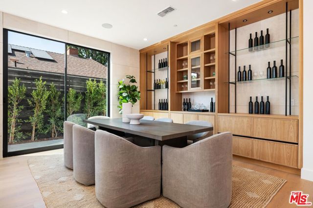 3267 Colby Avenue, Los Angeles CA: https://media.crmls.org/mediaz/4a9ab725-e289-4642-960d-6bb3b960179f.jpg