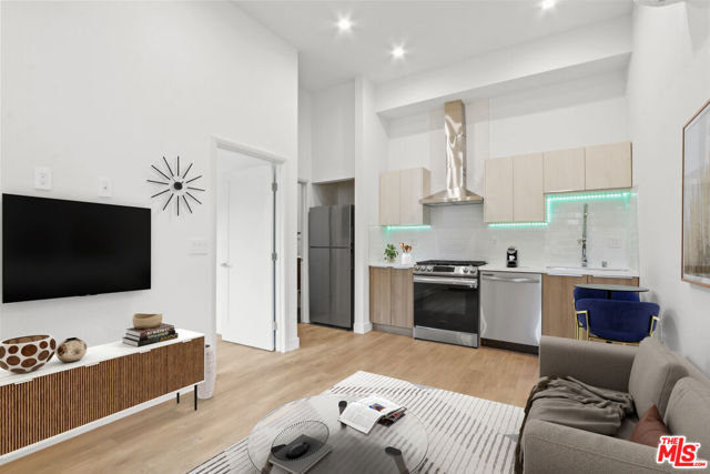 Image 17 of 28 For 1445 Avenue 47