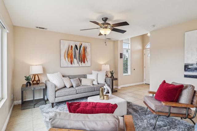 1215 Weaver St, San Diego CA: https://media.crmls.org/mediaz/4a9ccd30-d078-432d-9d9c-b7fd11c0ebd7.jpg