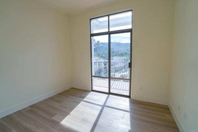 Detail Gallery Image 14 of 25 For 2130 Vallecitos #442,  La Jolla,  CA 92037 - 2 Beds | 2 Baths