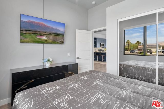 Image 26 of 66 For 80803 Sunglow Court