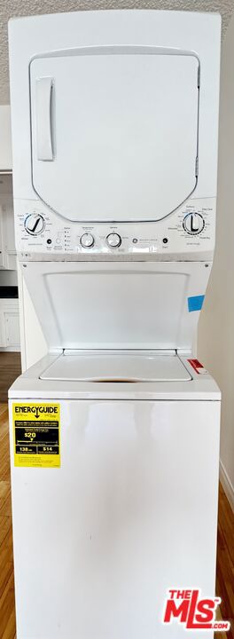 https://media.crmls.org/mediaz/4a9e4d78-f9ea-4126-9daa-9f5e5b50923b.jpg?preset=X-Large