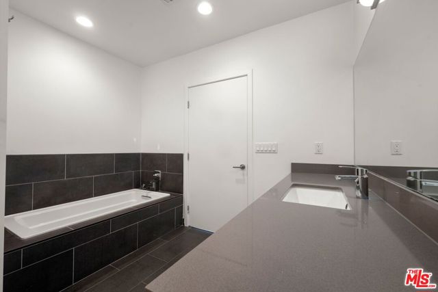 1215 S Bedford Avenue, Los Angeles CA: https://media.crmls.org/mediaz/4a9e54cf-4206-45b0-a428-6832f531b450.jpg