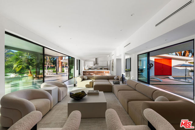 49723 Avenida Montero, La Quinta CA: https://media.crmls.org/mediaz/4a9ea99d-5929-45c4-85a5-087276582812.jpg