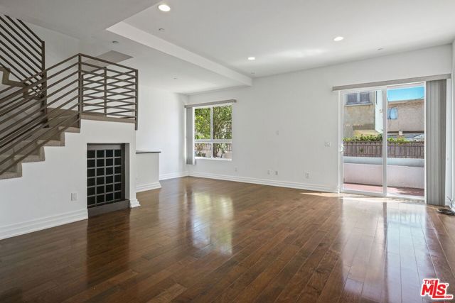 2512 28th Street, 104 photo 8