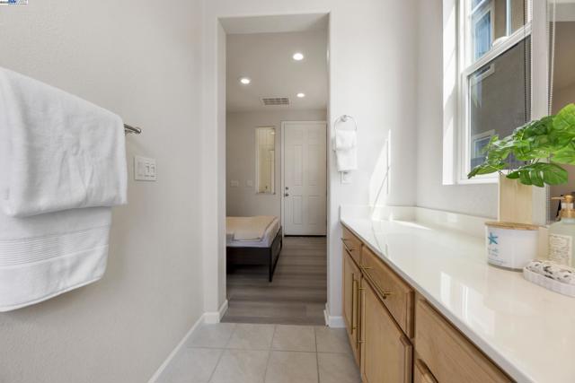 257 E Terra Mia Ave, Mountain House CA: https://media.crmls.org/mediaz/4a9f92a8-2113-47b1-b208-a35e9000d547.jpg