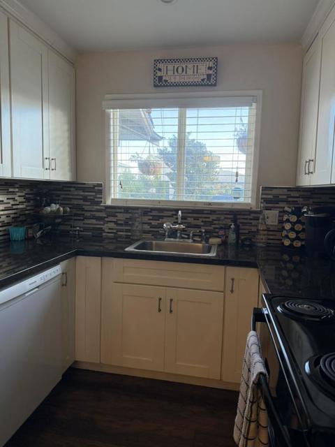 1295 Flora Avenue, San Jose CA: https://media.crmls.org/mediaz/4a9fcf6e-3646-4b6a-b920-bc5d56e4a546.jpg