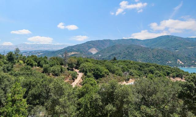 19375 Montevina Road, Los Gatos CA: https://media.crmls.org/mediaz/4aa06721-2d35-4348-a0b6-9374536d4277.jpg