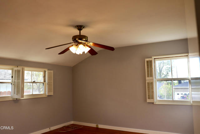 Detail Gallery Image 7 of 9 For 911 Wiladonda Dr, La Canada Flintridge,  CA 91011 - 3 Beds | 2 Baths