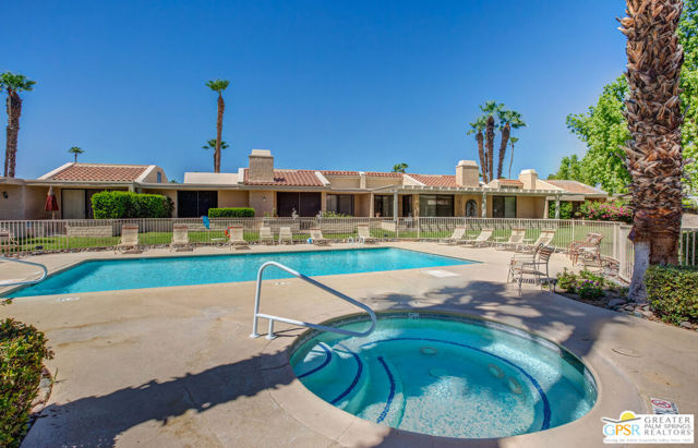 35657 Calle Montigo, Cathedral City CA: https://media.crmls.org/mediaz/4aa306a3-6b49-4d4e-8b7c-3e98d5b275a7.jpg