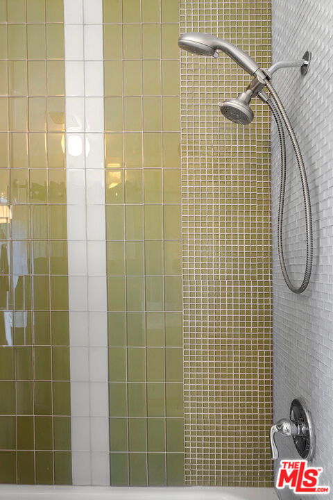 2174 Alcyona Drive, Los Angeles CA: https://media.crmls.org/mediaz/4aa30faf-3e62-4a82-b6db-714900a8c6bc.jpg