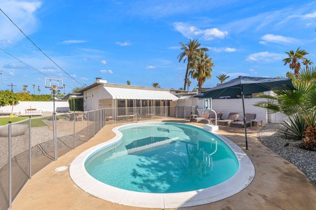 2211 N Starr Road, Palm Springs CA: https://media.crmls.org/mediaz/4aa3b90e-1512-4cd3-bb7b-0e0e65ec23b8.jpg