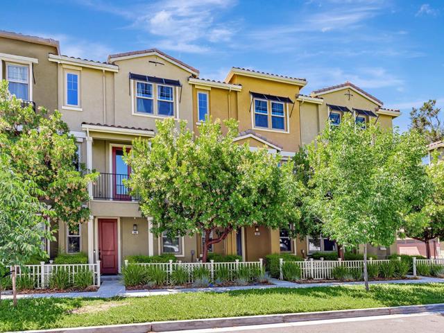 660 Tyrella Avenue, Mountain View CA: https://media.crmls.org/mediaz/4aa3fef3-7095-4768-9c52-52d19261bdc9.jpg