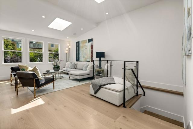 17 30th Street, San Francisco CA: https://media.crmls.org/mediaz/4aa45bcd-7275-460c-8746-0628fdbdc0fd.jpg