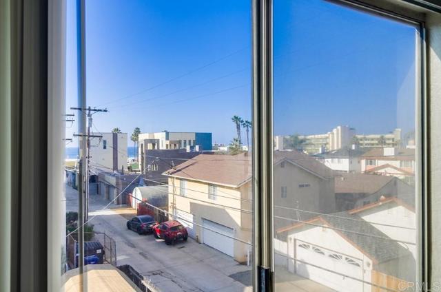 152 Evergreen Ave # 4, Imperial Beach, California 91932, 2 Bedrooms Bedrooms, ,2 BathroomsBathrooms,Residential,For Sale,152 Evergreen Ave # 4,CRPTP2407386